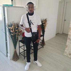 Meet your Posher, Emerson